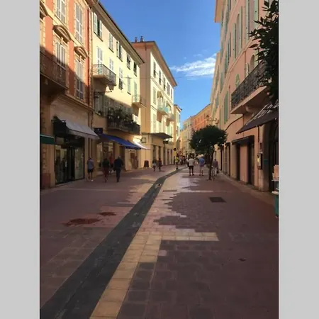 Bord De Апартаменты *