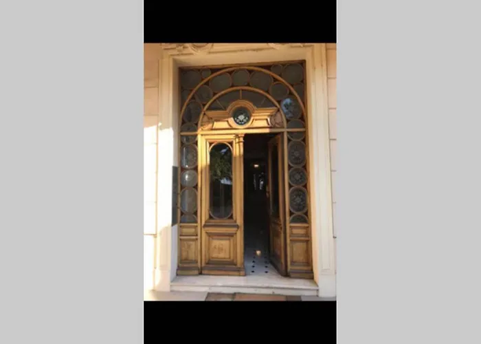 Bord De Appartement Menton